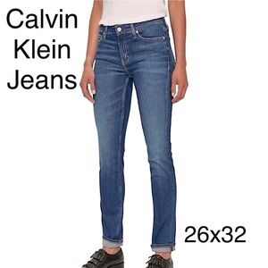 Calvin Klein Jeans Straight Leg Slim Mid Rise 26